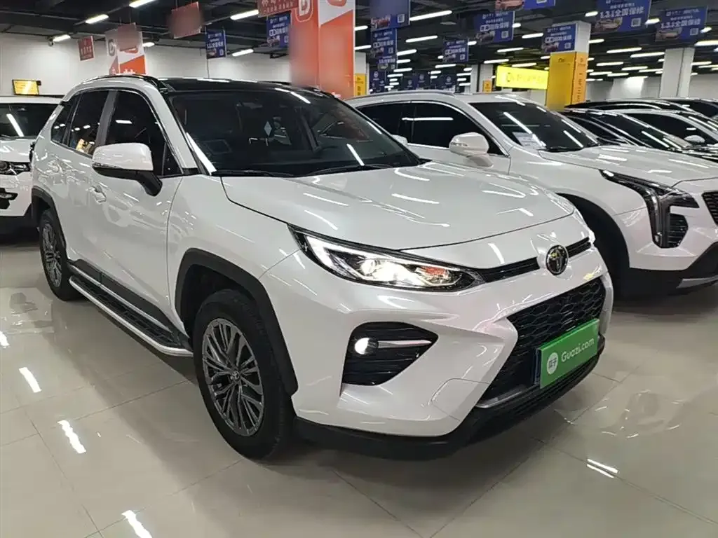Toyota Wildlander — фото 10
