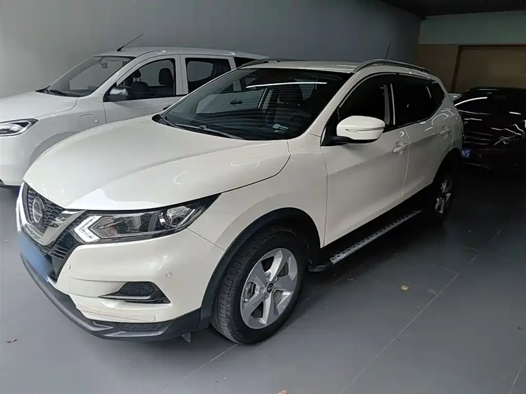 Nissan Qashqai — фото 4