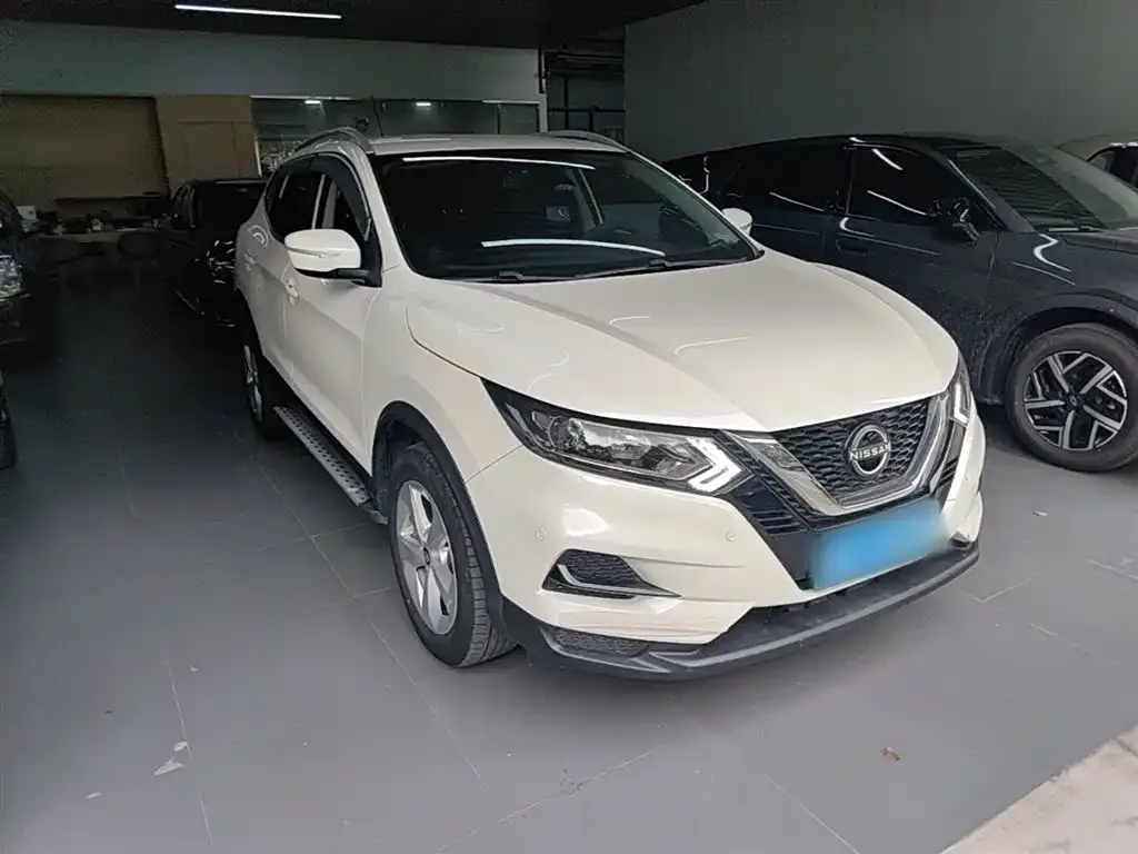 Nissan Qashqai — фото 2