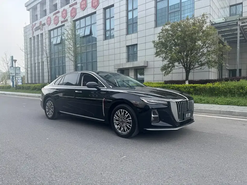 Hongqi H5 — фото 9
