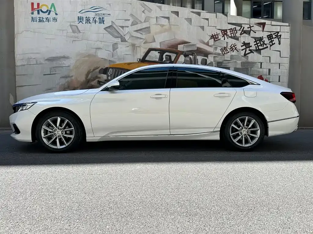 Honda Accord — фото 9
