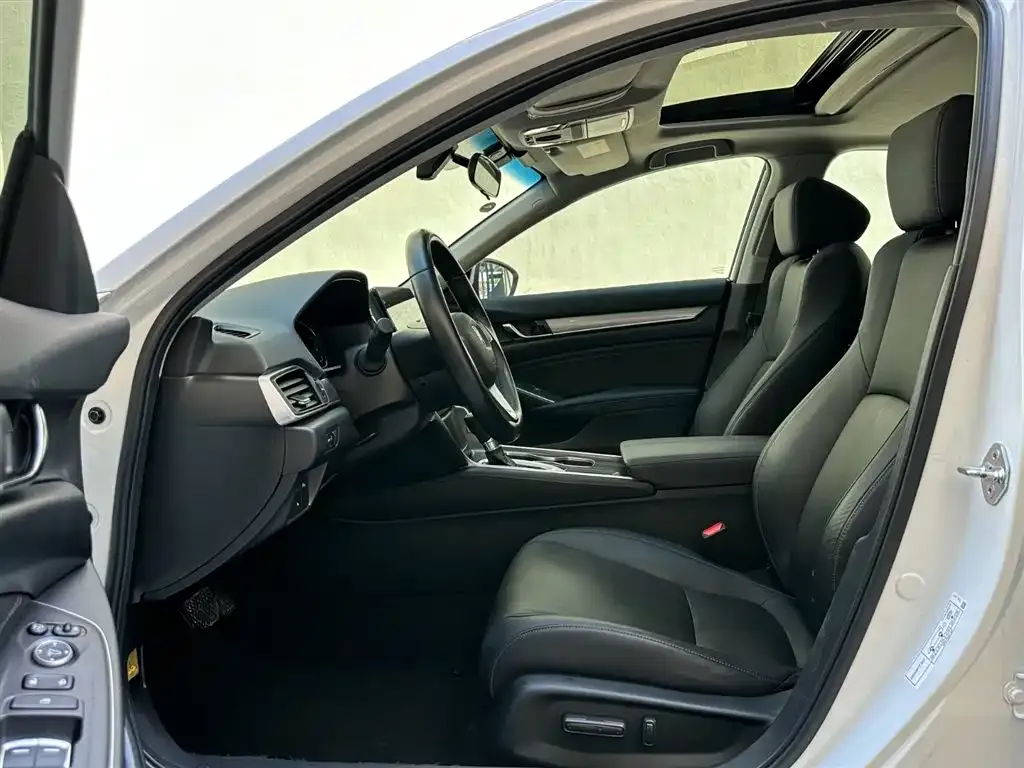 Honda Accord — фото 2