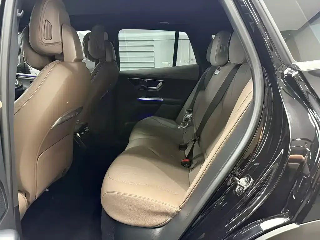 Mercedes-Benz EQE SUV — фото 4