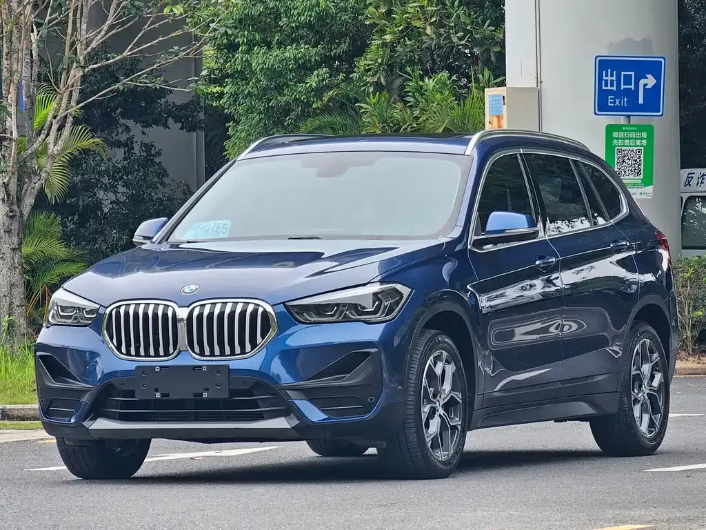 BMW X1 — фото 1