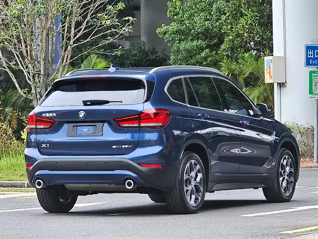BMW X1 — фото 2