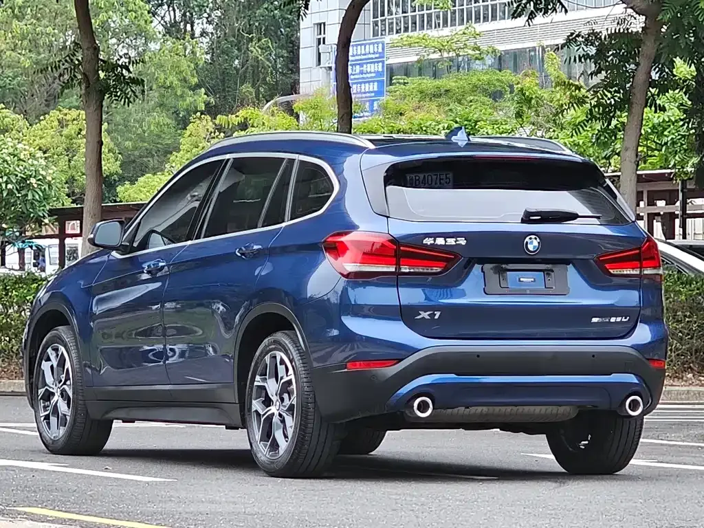 BMW X1 — фото 4