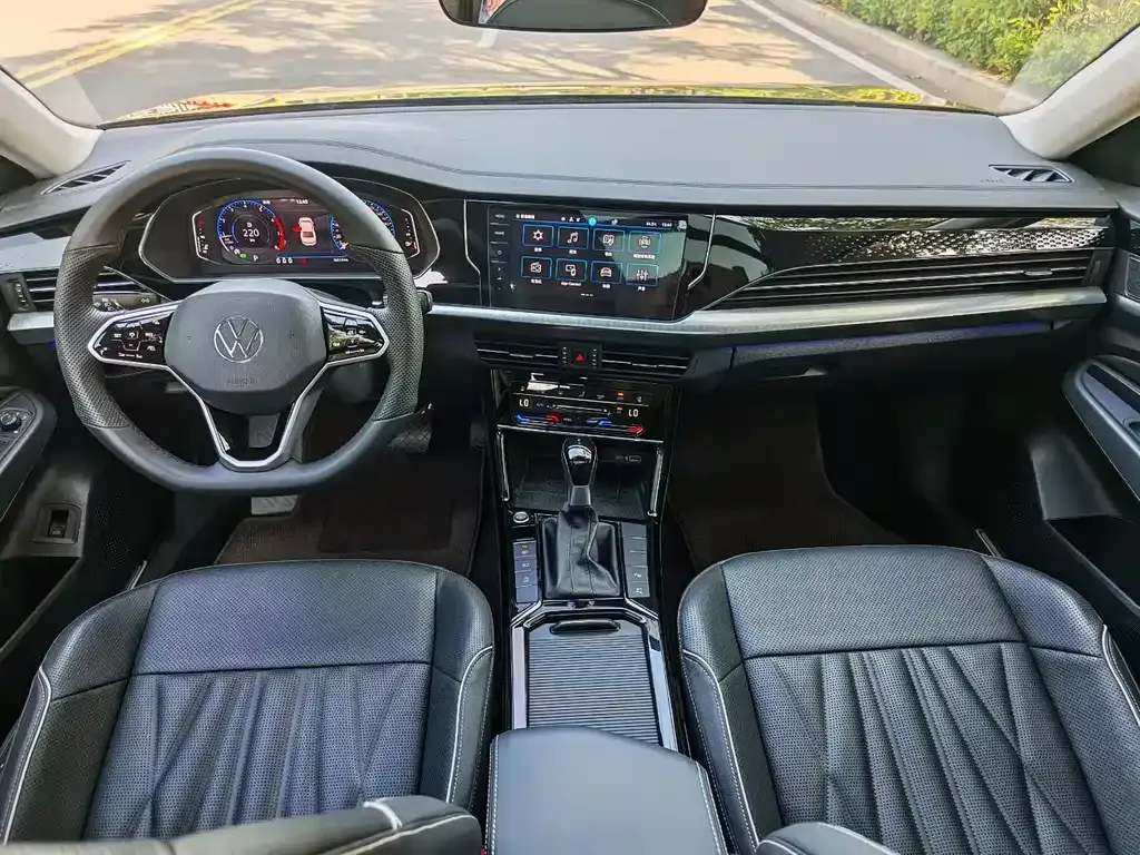 Volkswagen Passat — фото 4