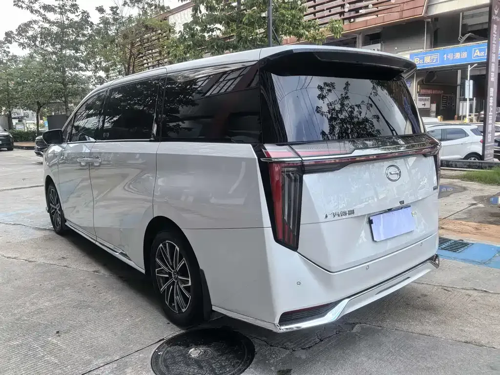 GAC Motor Trumpchi M8 — фото 8