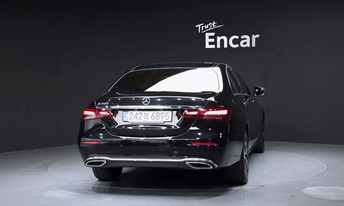 Mercedes-Benz E-Class 2022 из KR, фото 9