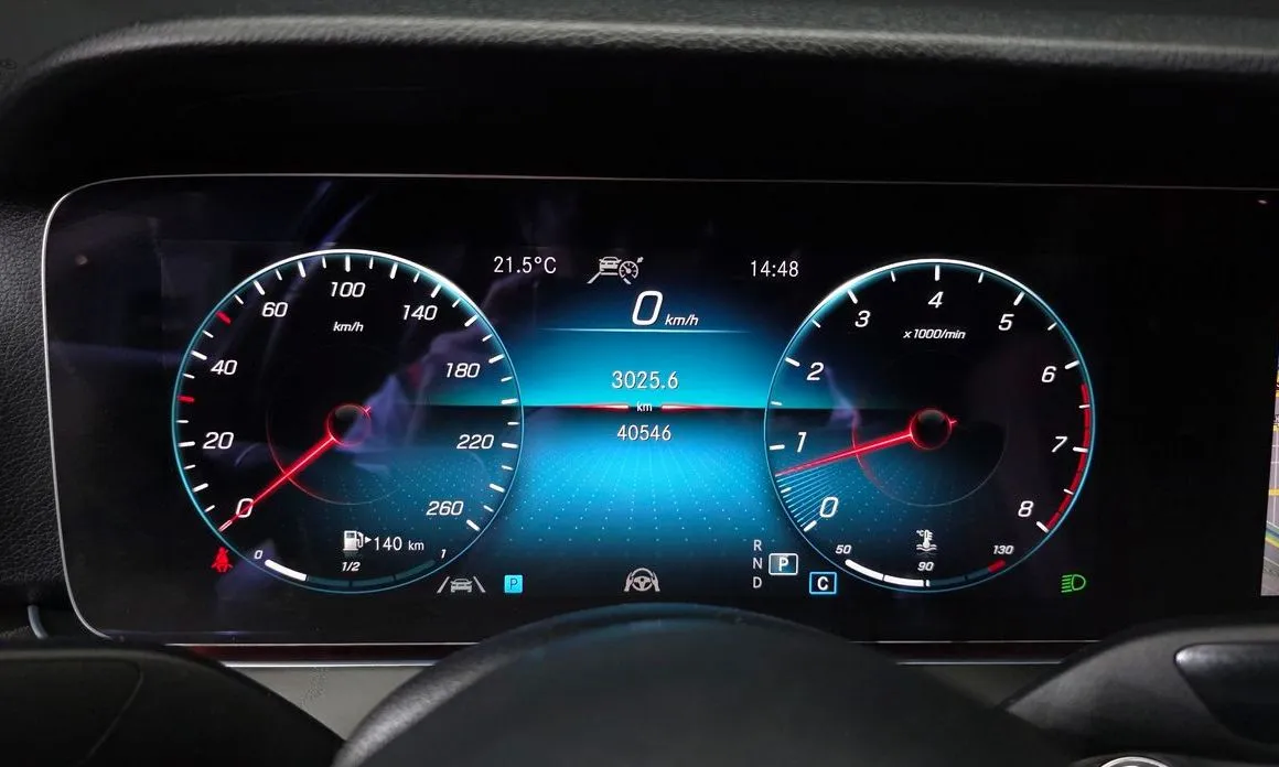 Mercedes-Benz E-Class 2022 из KR, фото 2