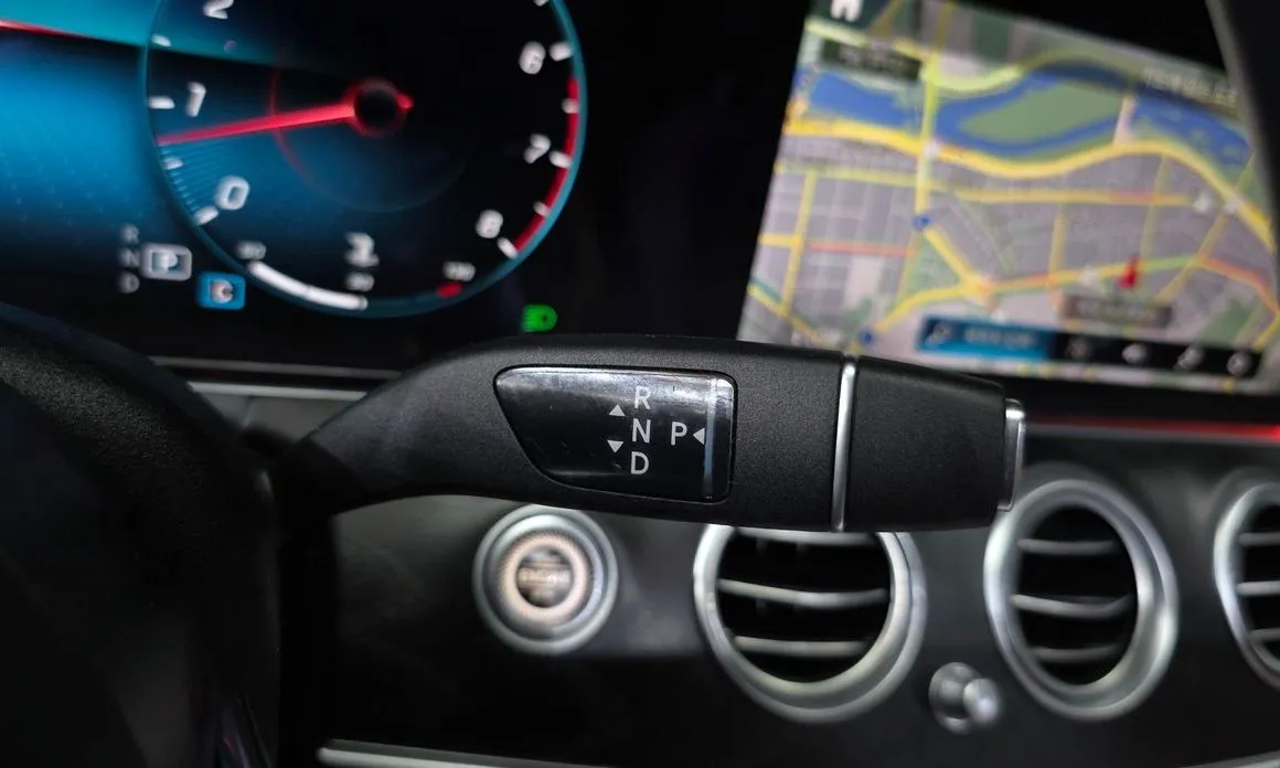 Mercedes-Benz E-Class 2022 из KR, фото 5