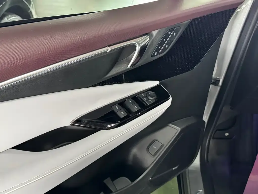 Buick E4 2023 из CN, фото 6
