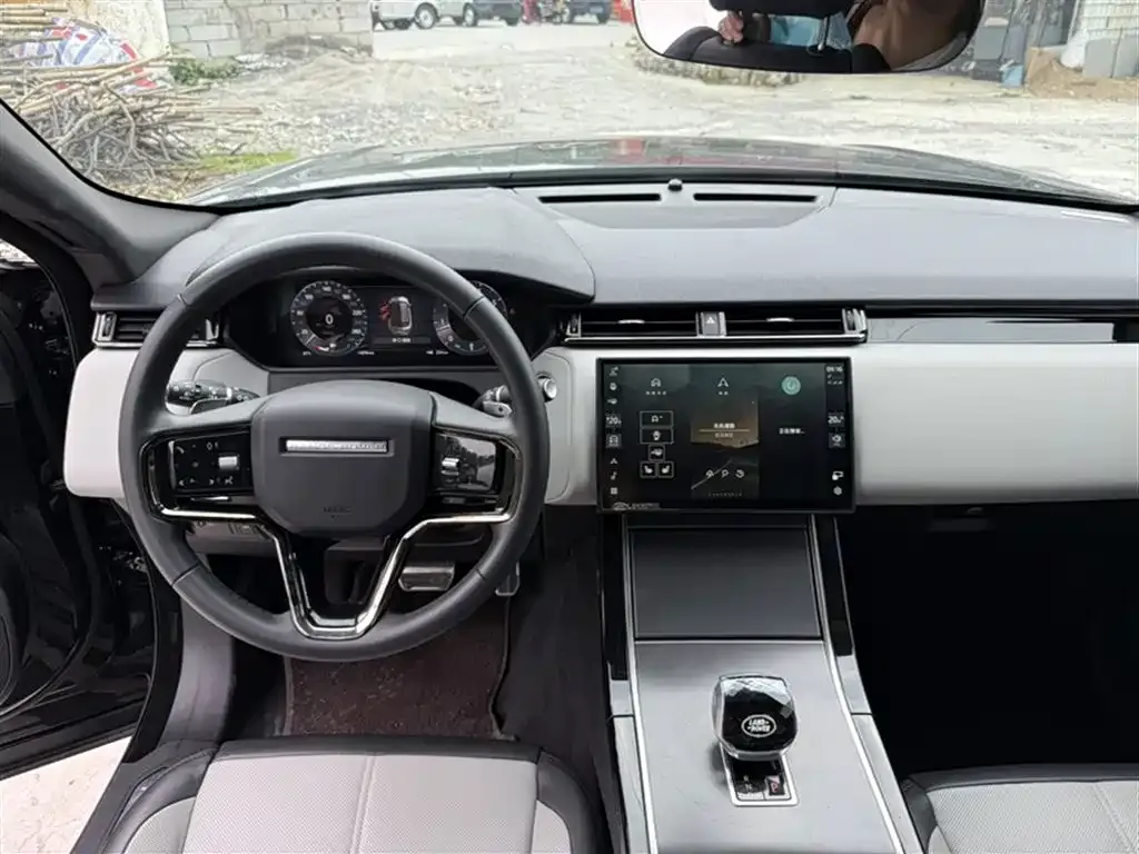 Land Rover Velar — фото 10