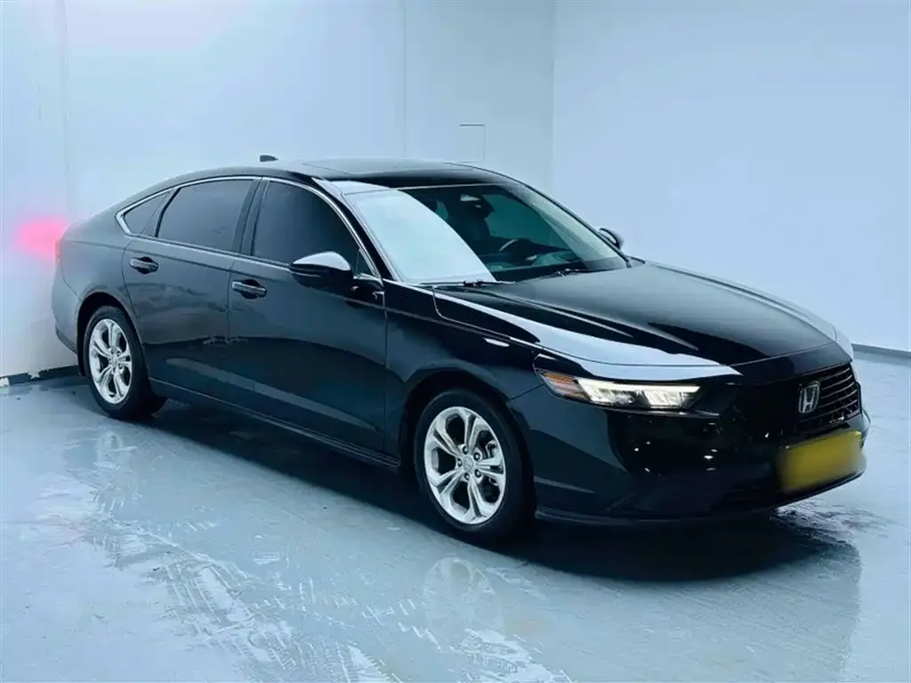 Honda Accord — фото 6