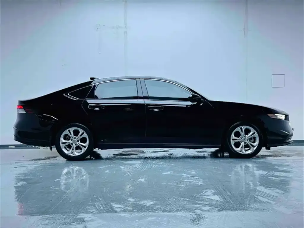 Honda Accord — фото 2