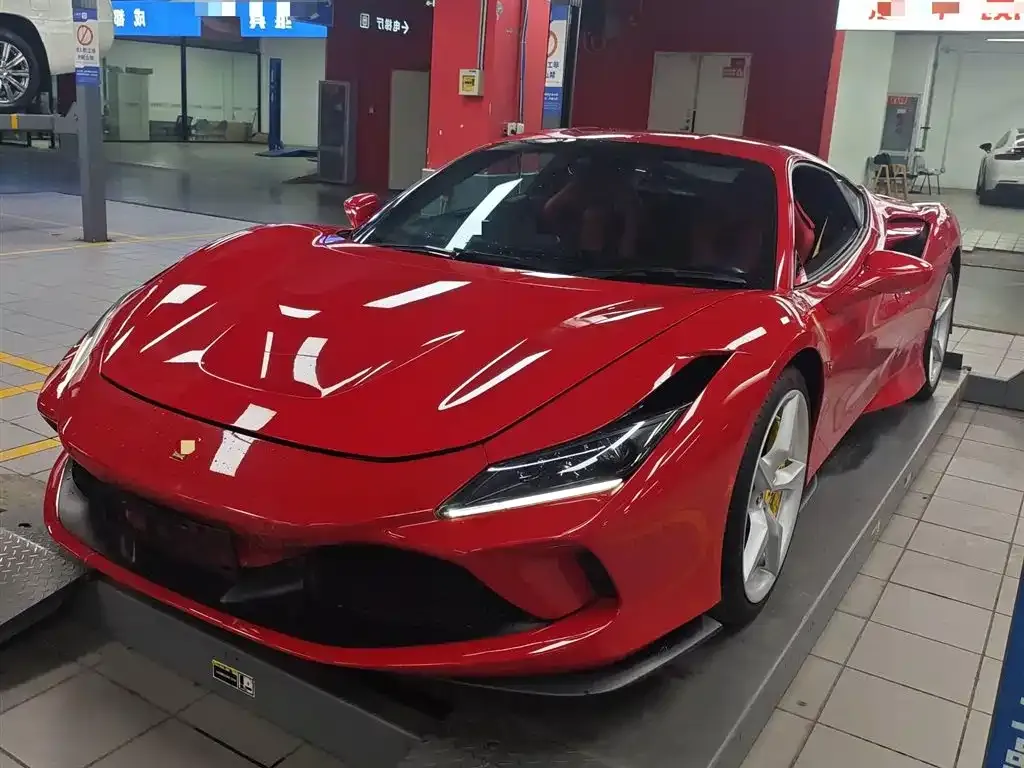 Ferrari F8 — фото 1