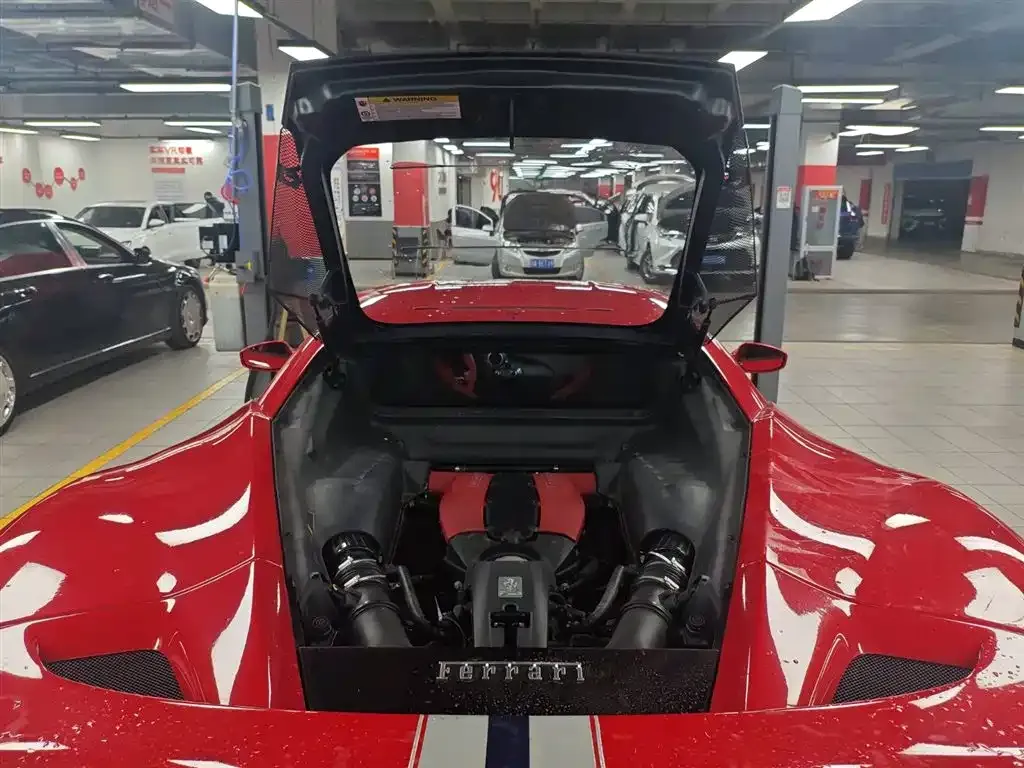 Ferrari F8 — фото 7