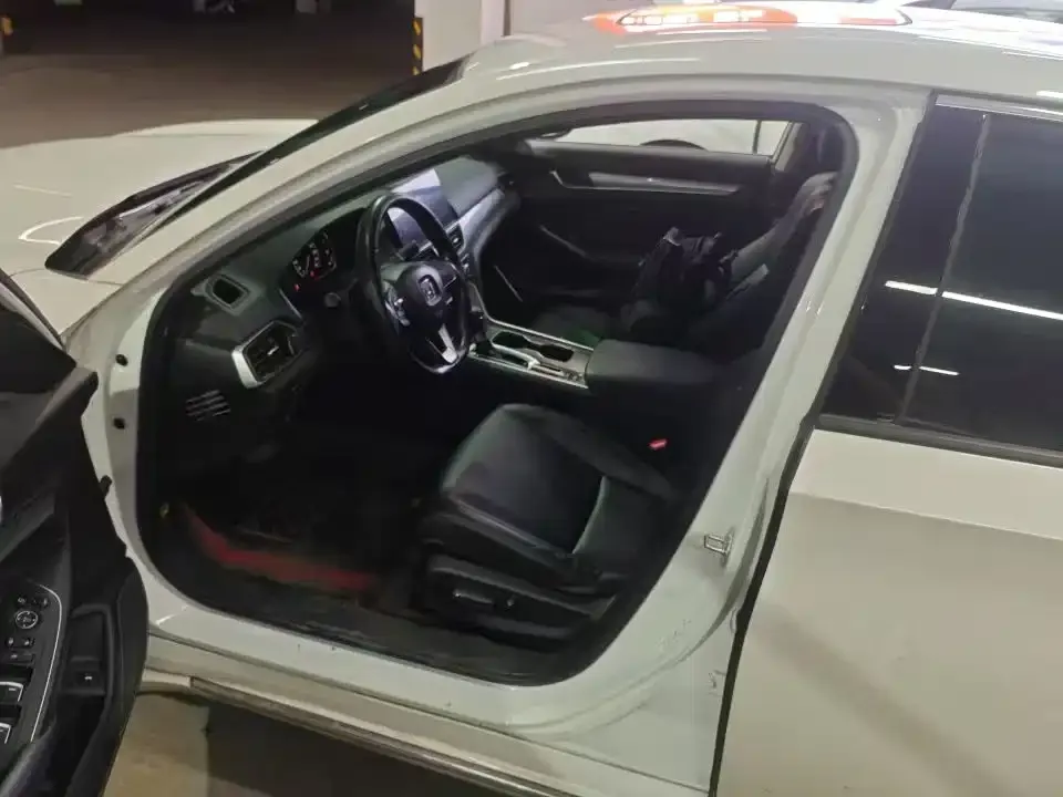 Honda Accord — фото 5