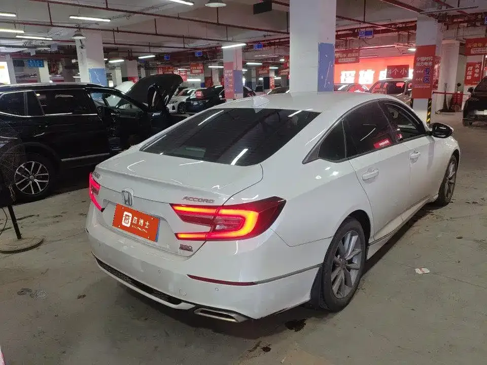 Honda Accord — фото 2