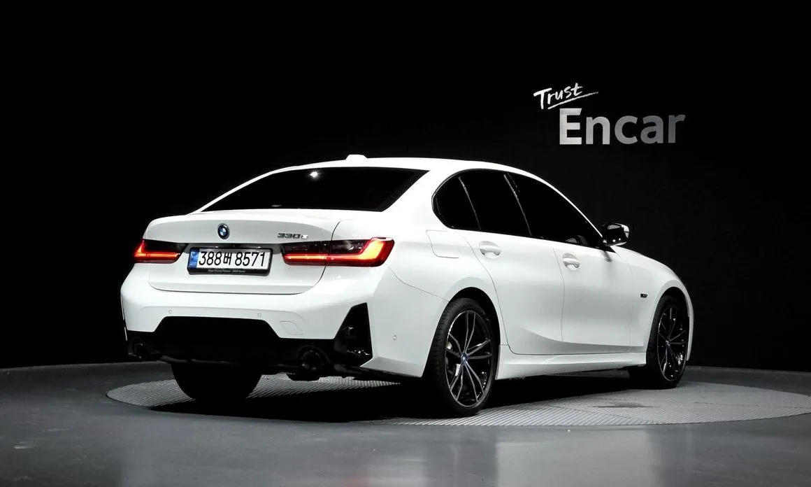 BMW 3-Series 2023 из KR, фото 7