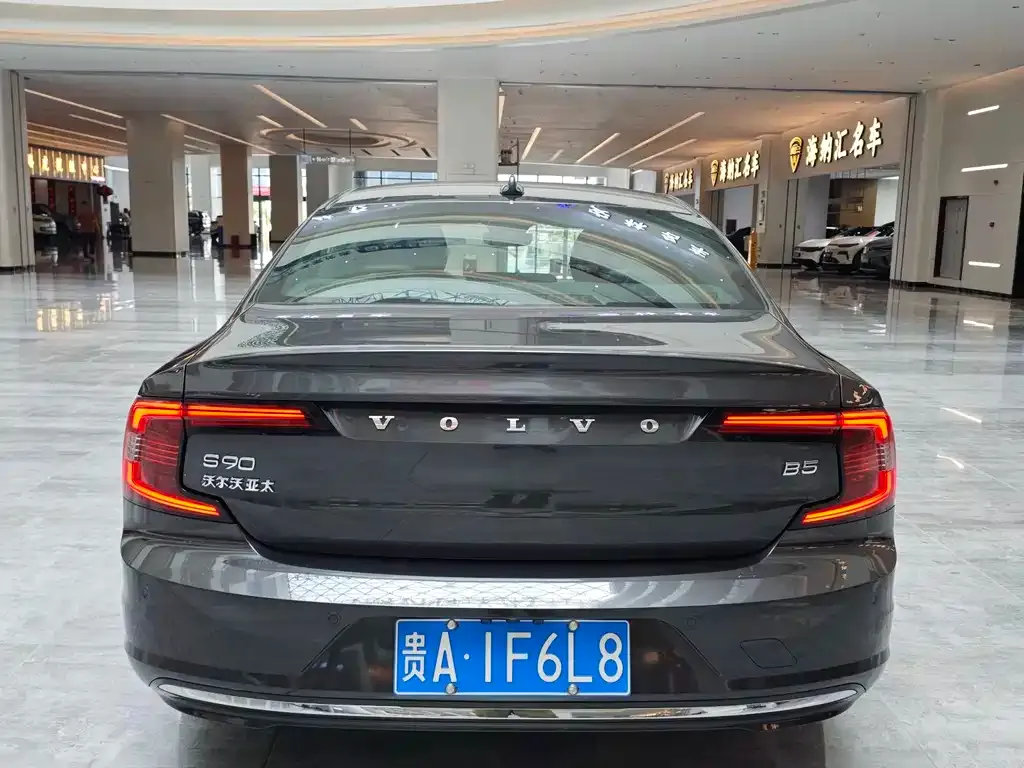 Volvo S90 — фото 2
