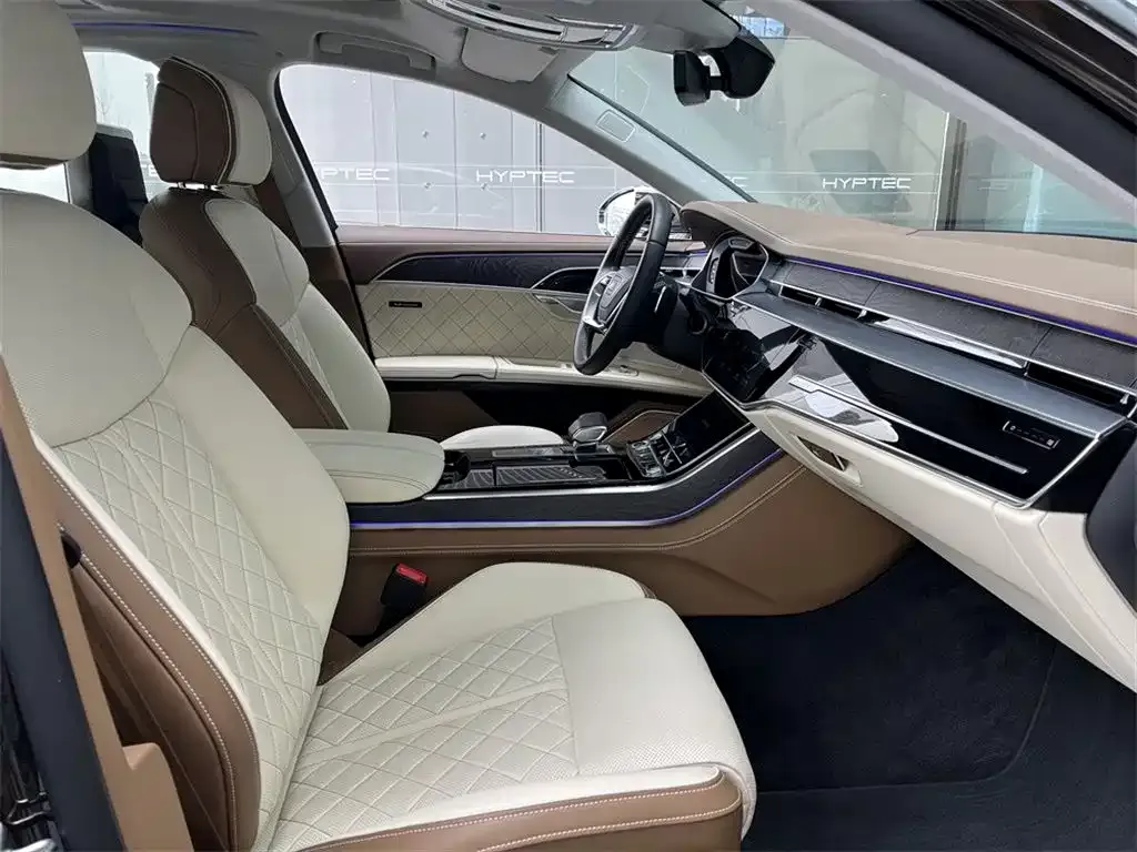 Audi A8 — фото 5