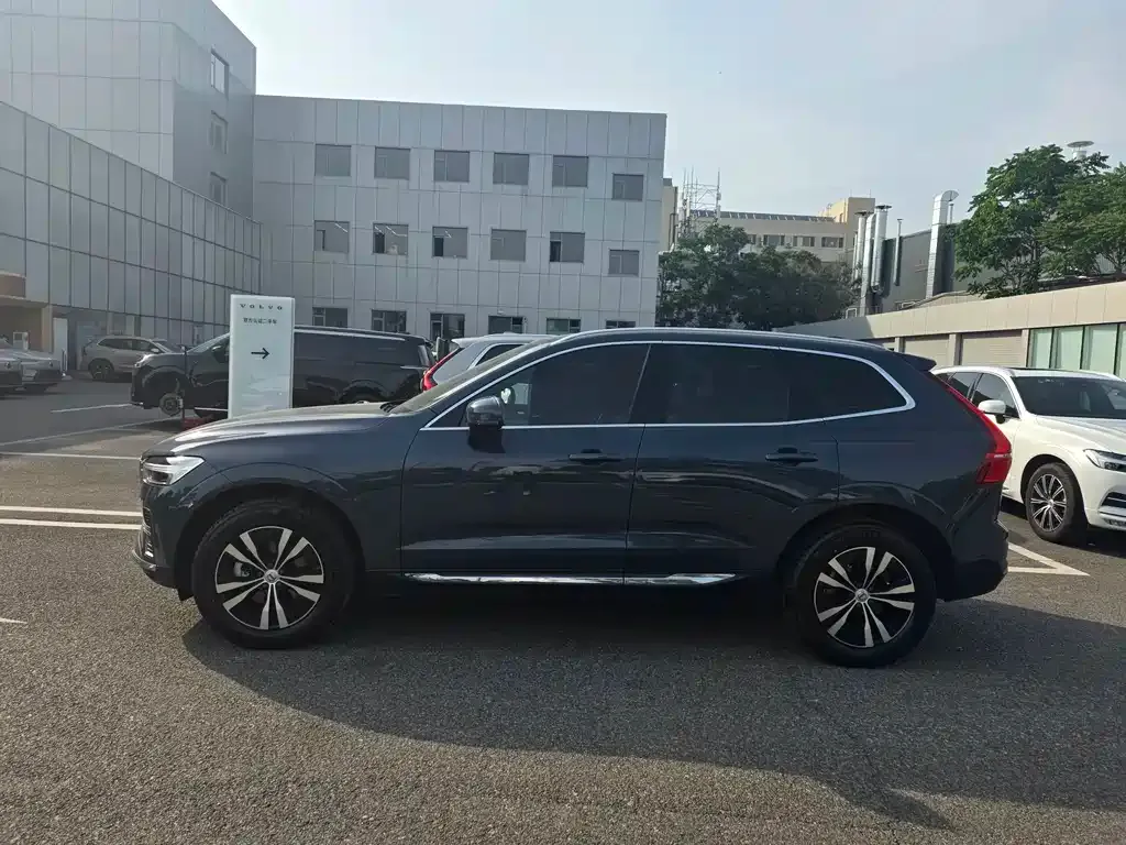 Volvo XC60 — фото 4