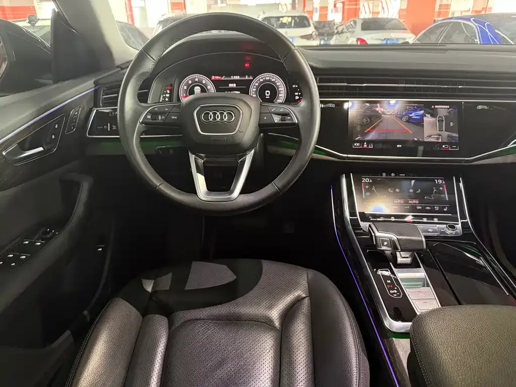 Audi Q8 2022 из CN, фото 5