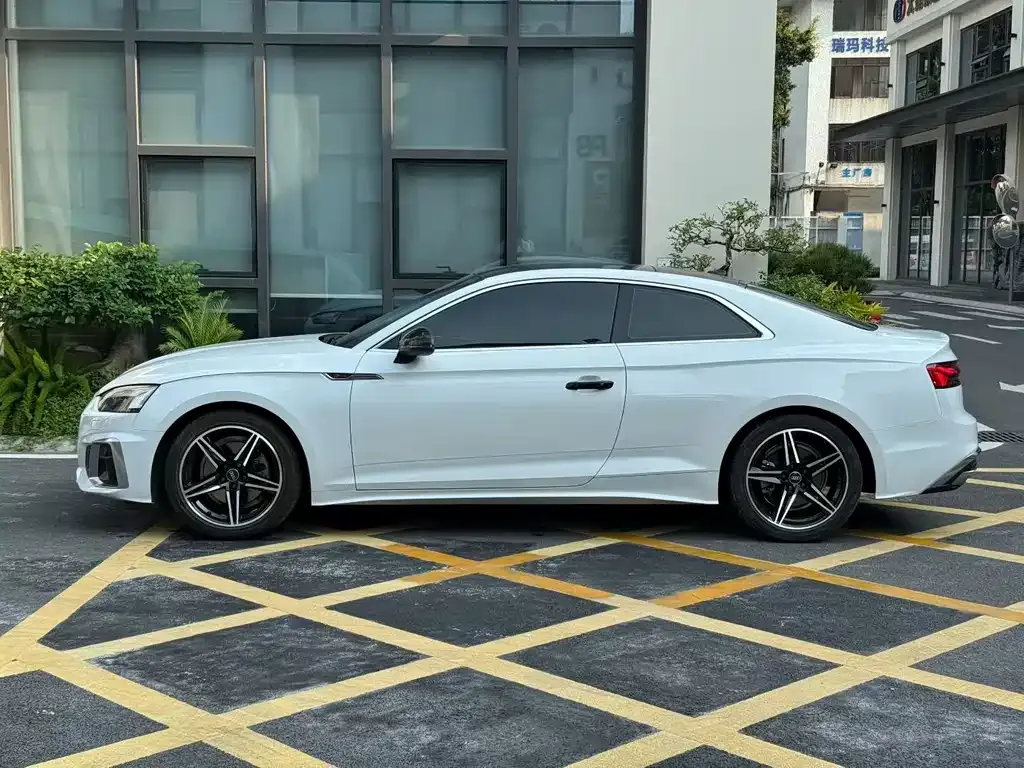Audi A5 (Import) — фото 9