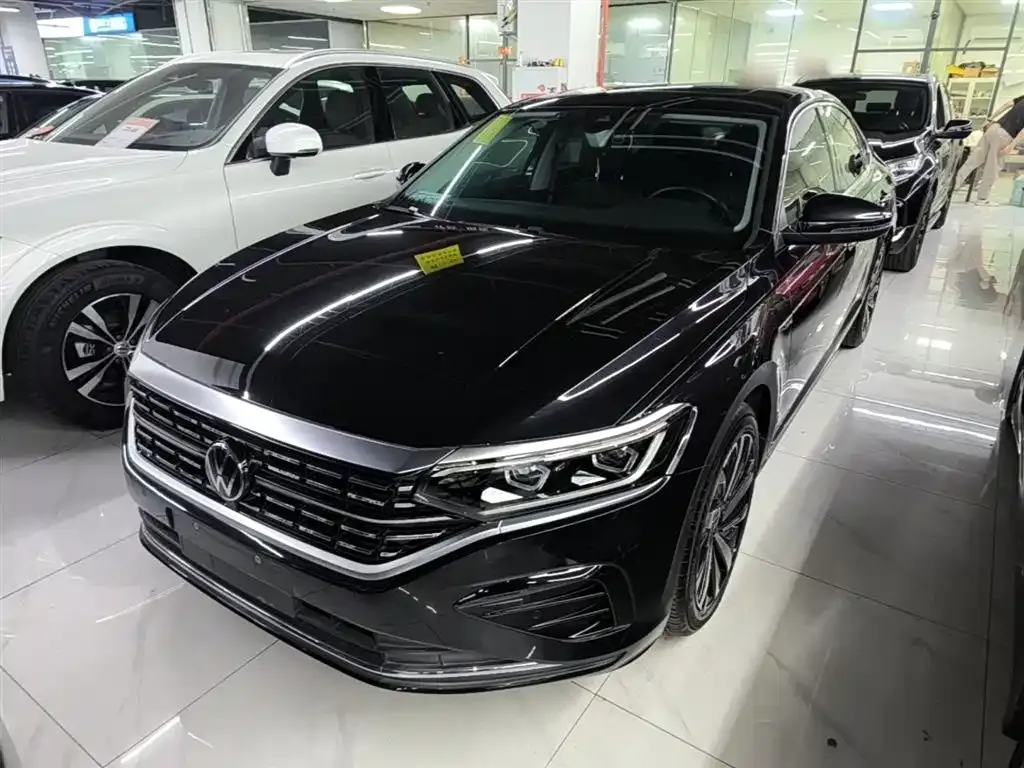 Volkswagen Passat — фото 4