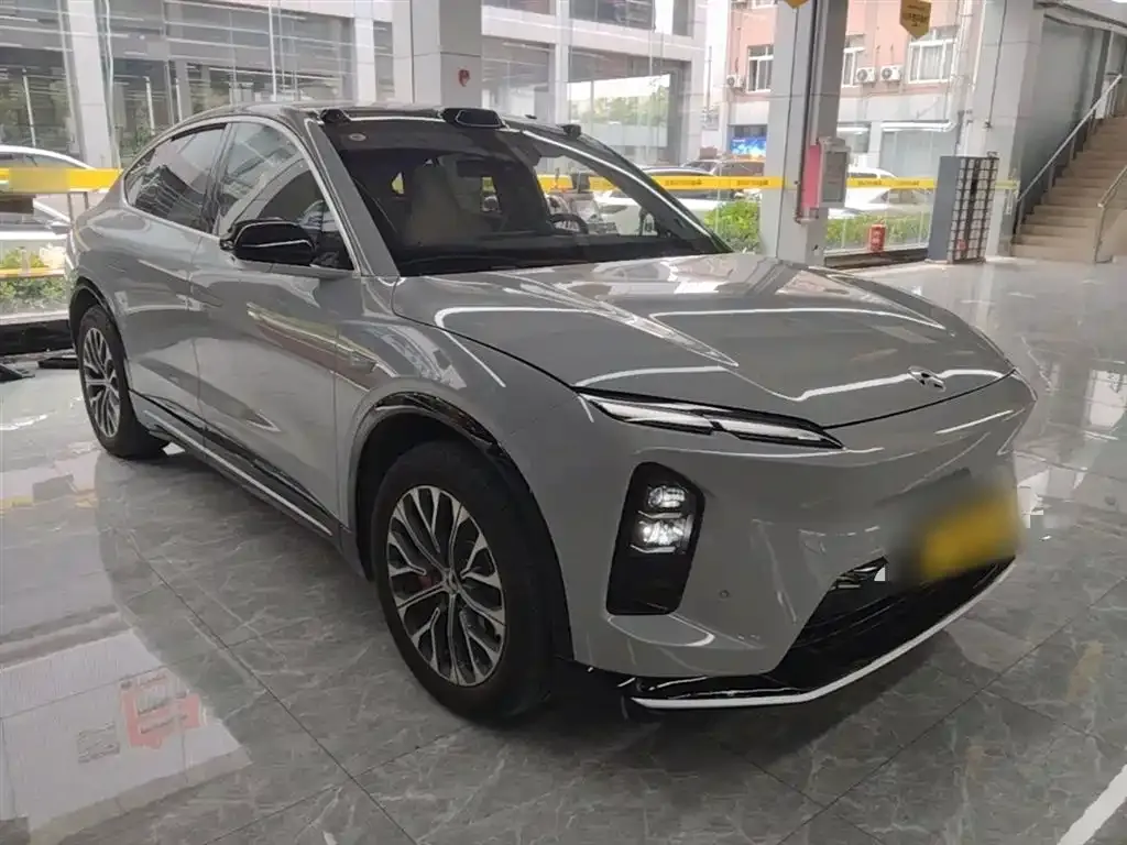 NIO EC6 — фото 10
