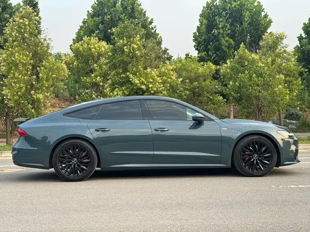 Audi A7 2021 из CN, фото 7