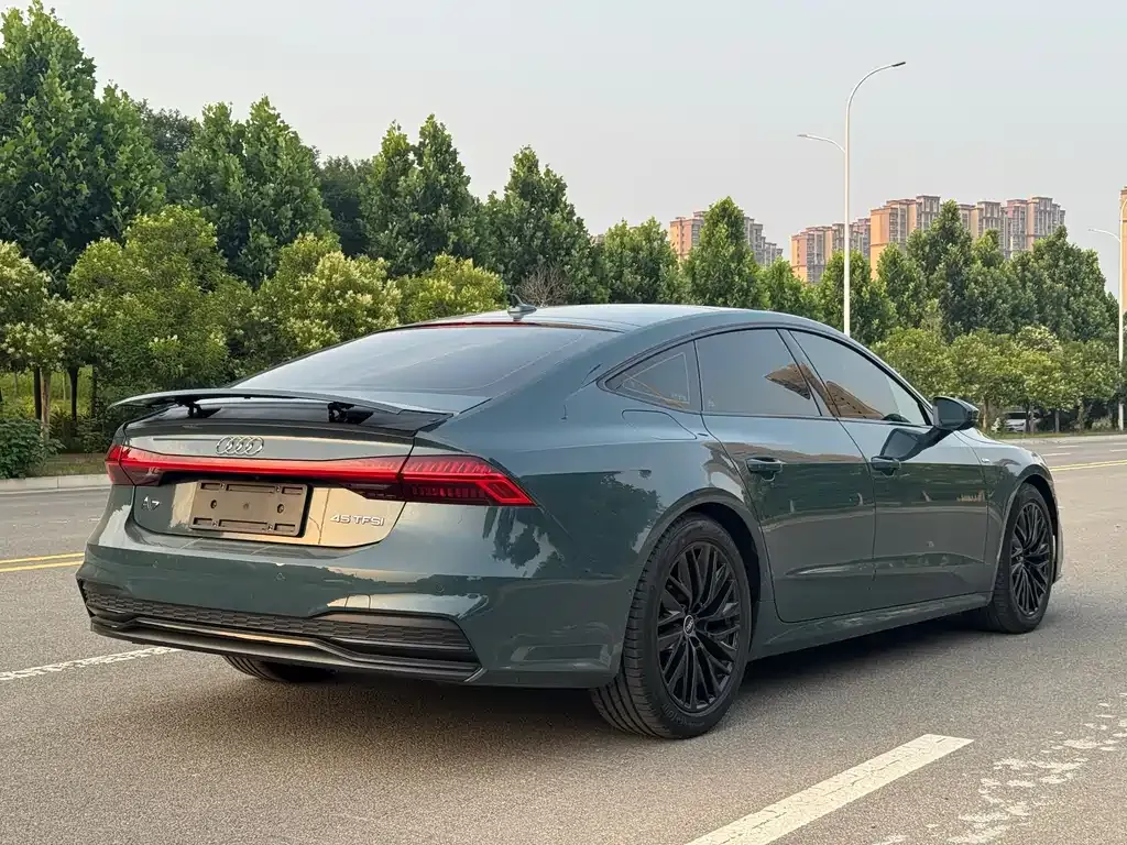 Audi A7 2021 из CN, фото 10