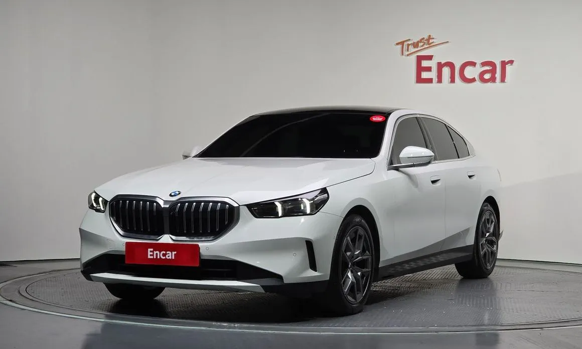 BMW 5-Series 2024 из KR, фото 1