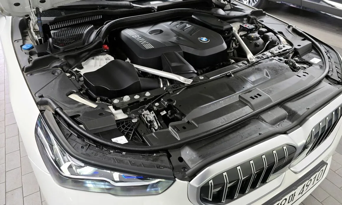 BMW 5-Series 2024 из KR, фото 8