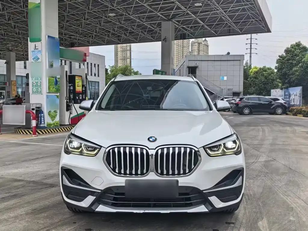 BMW X1 — фото 9