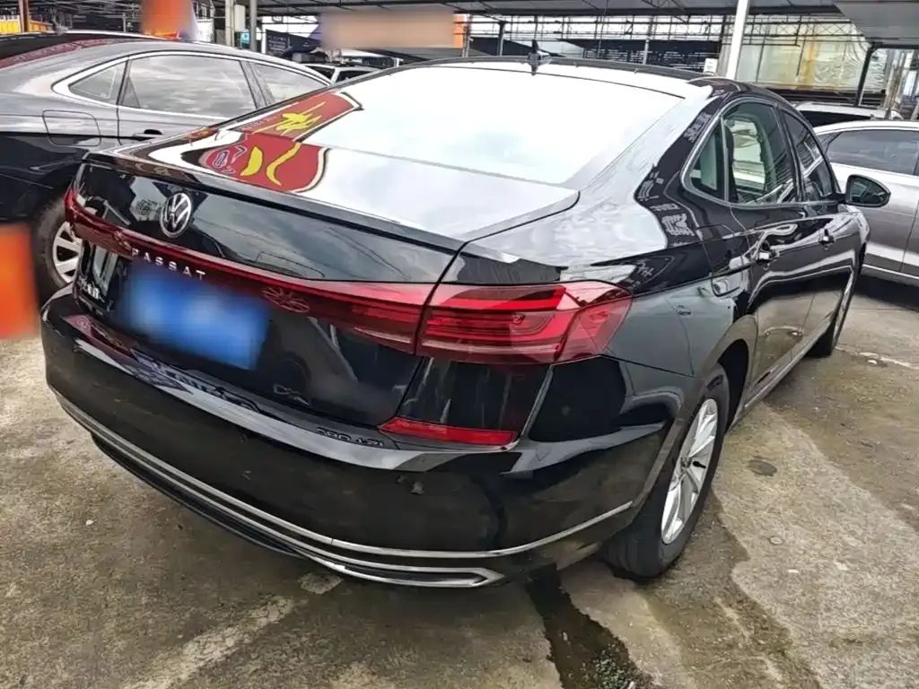 Volkswagen Passat — фото 9