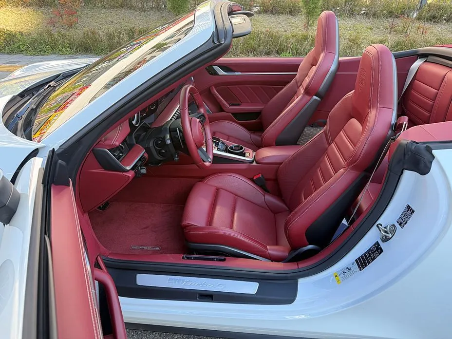 Porsche 911 2021 из KR, фото 4