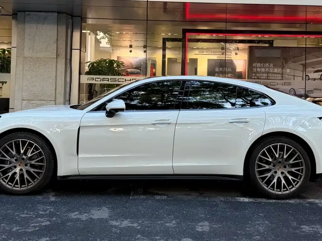 Porsche Panamera — фото 9