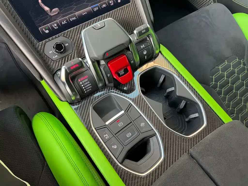 Lamborghini Urus — фото 2