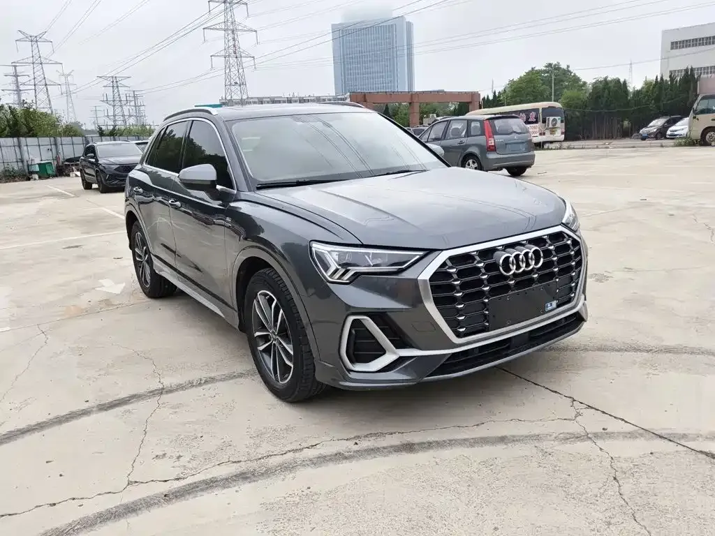 Audi Q3 — фото 9