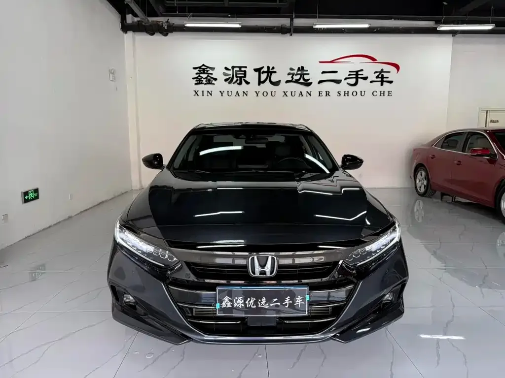 Honda Accord — фото 8