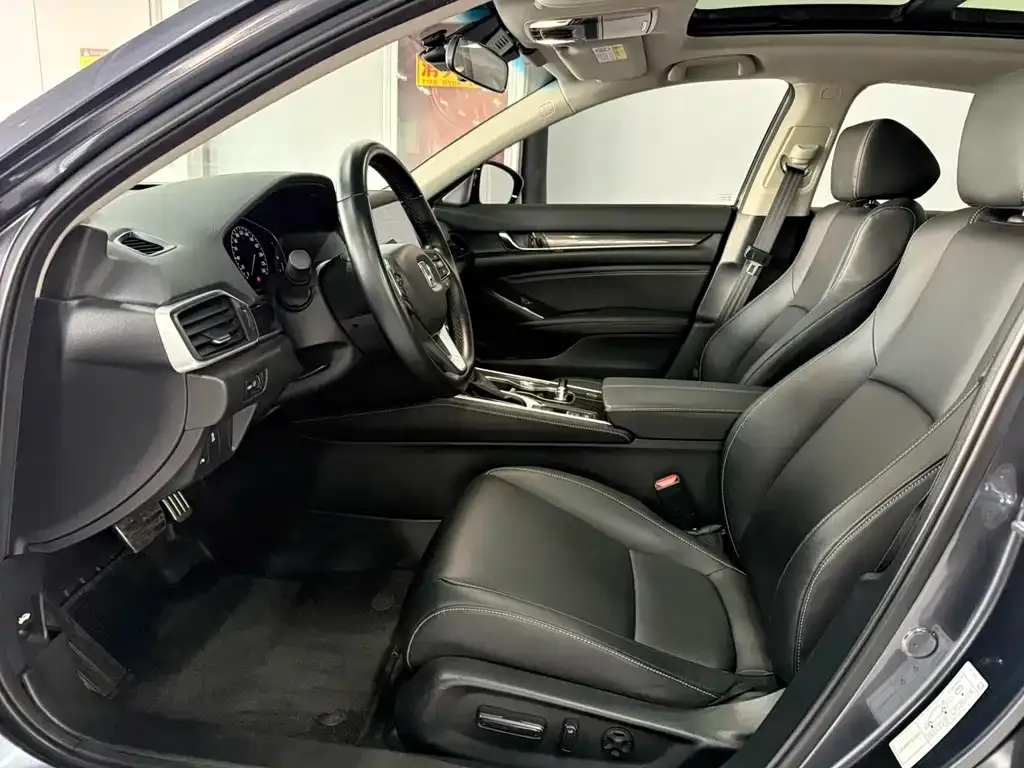Honda Accord — фото 10