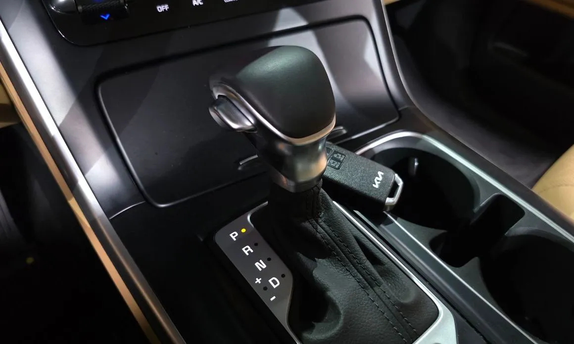 Kia Carnival 2023 из KR, фото 4