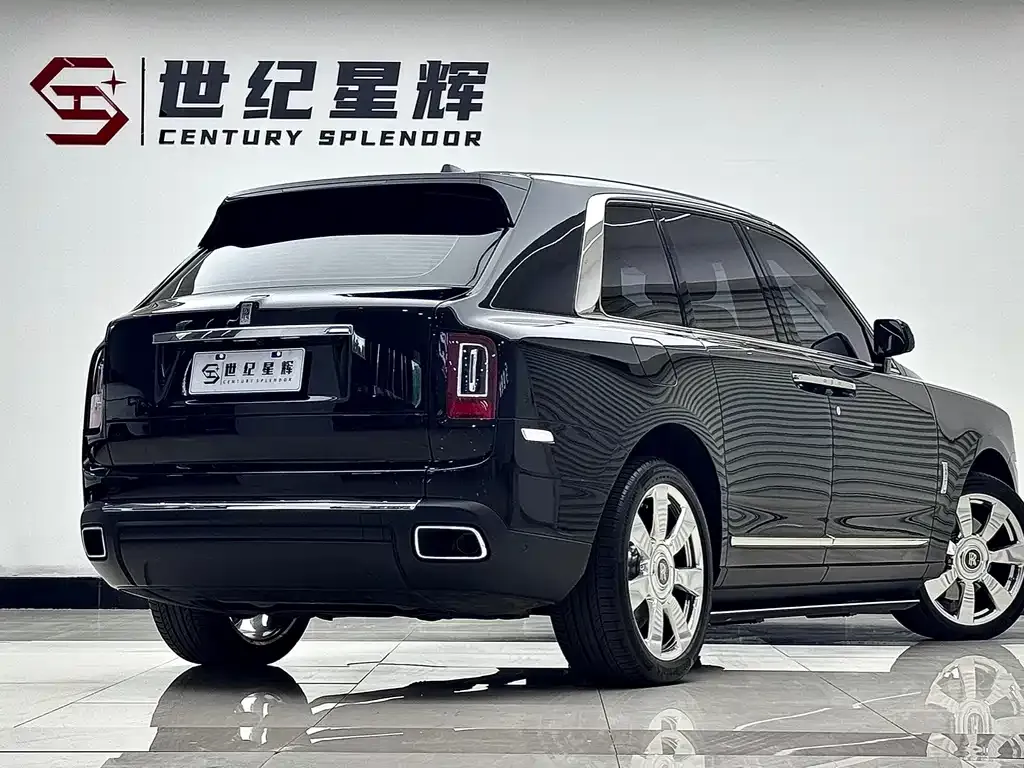 Rolls-Royce Cullinan — фото 8