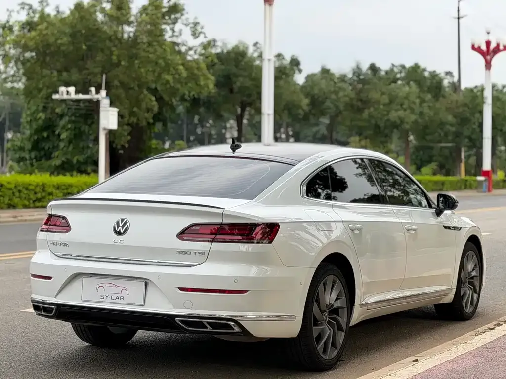 Volkswagen CC — фото 2