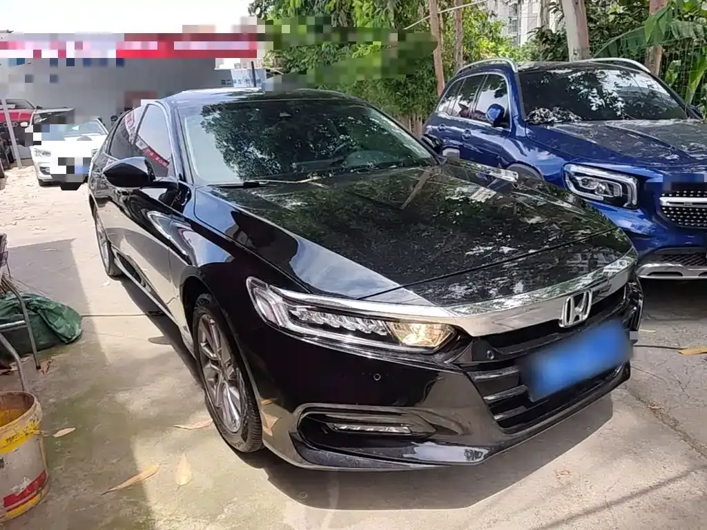 Honda Accord — фото 9