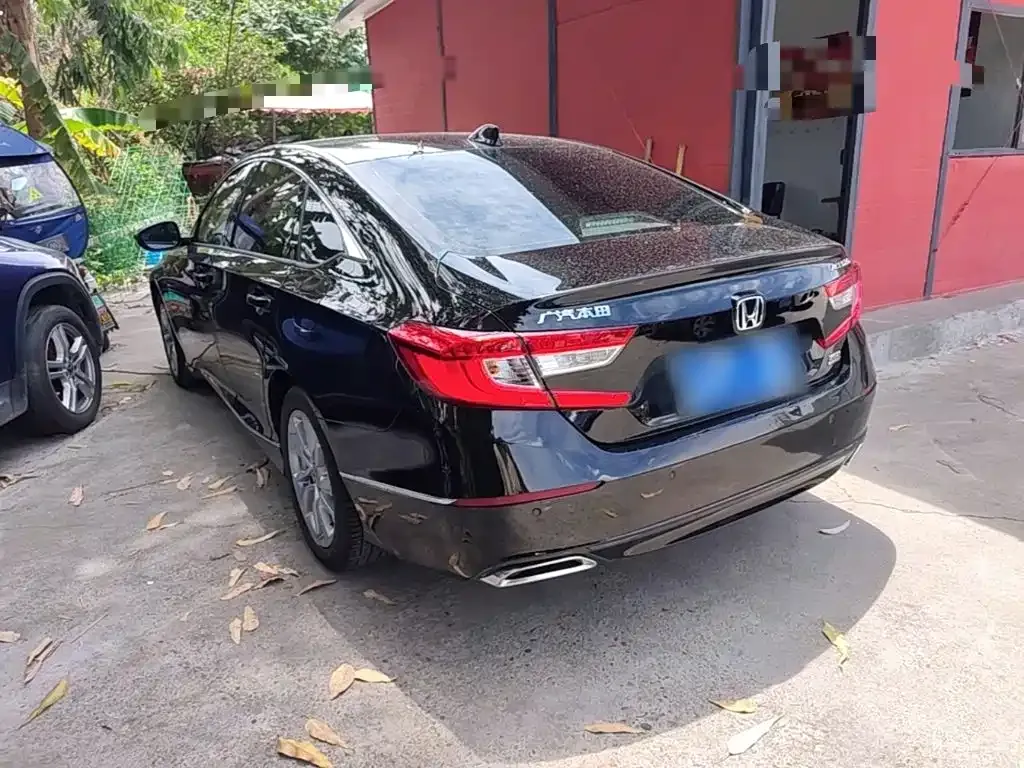 Honda Accord — фото 5