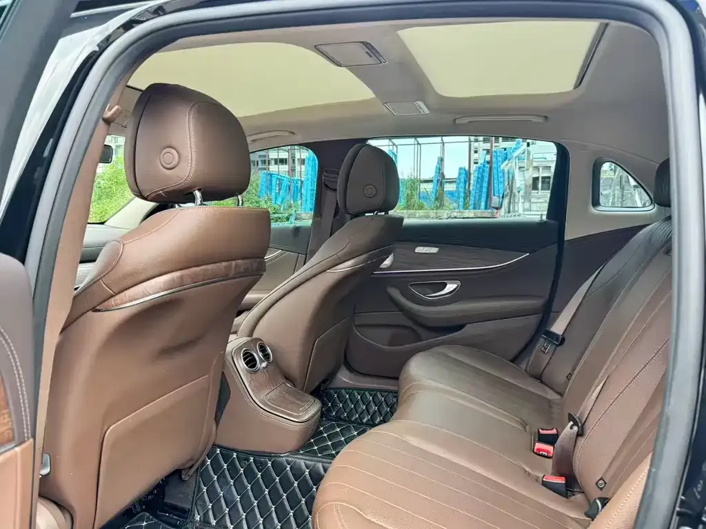 Mercedes-Benz E-Class 2021 из CN, фото 3