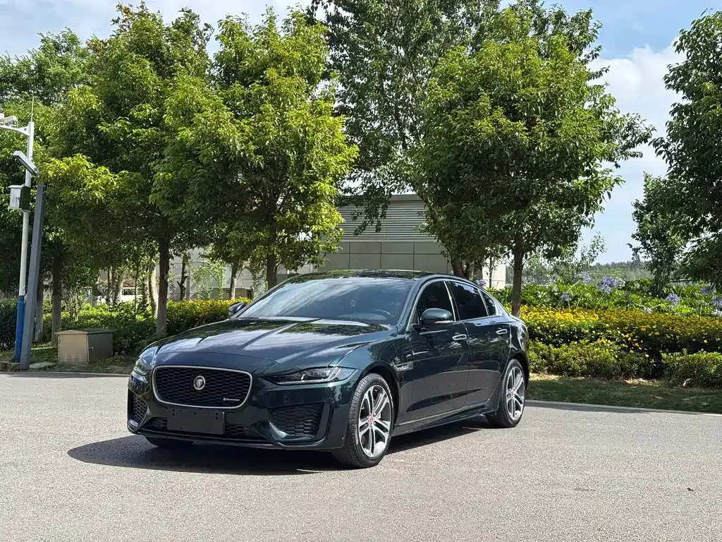 Jaguar XEL — фото 1